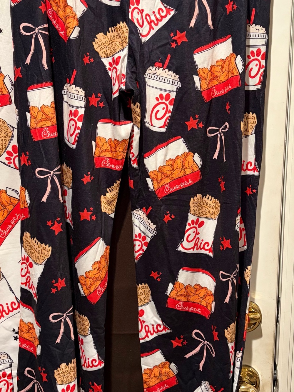 Women's XL Black Chick-fil-A Printed Pajama Pants